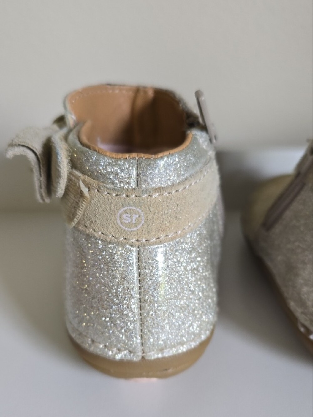 Stride Rite Girls' Gold And Silver Glitter Ankle Boots with Bow Size 6T - Picture 6 of 9
